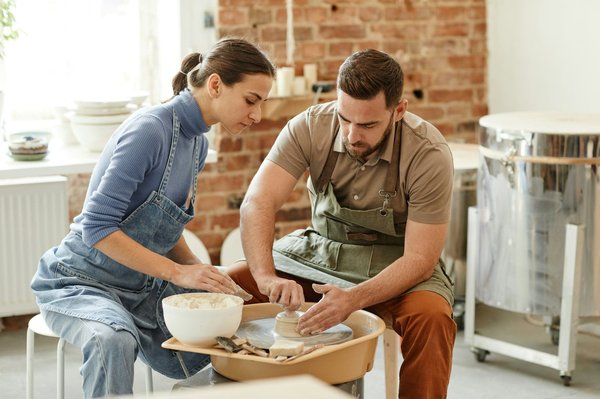 Where can you experience traditional UK pottery making?